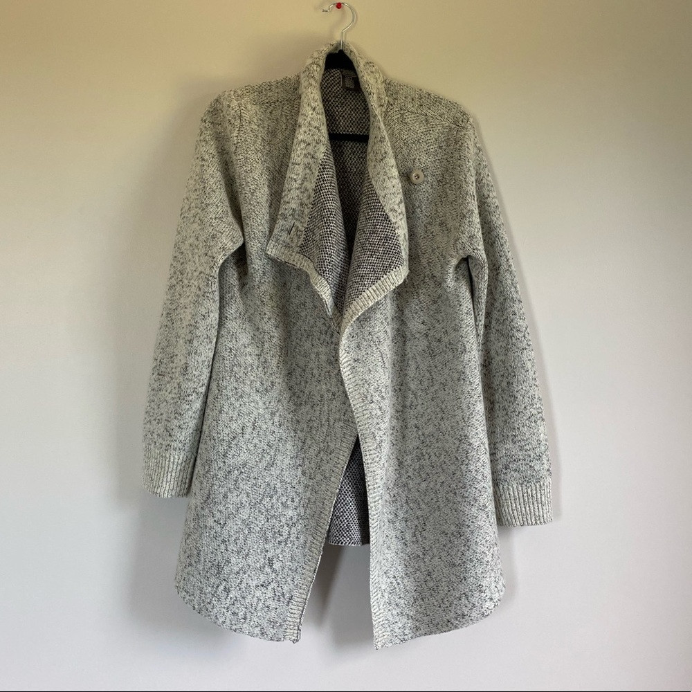 Suzy Shier long off white cardigan Size L